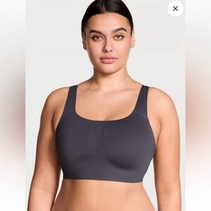 Victoria's Secret VSX Featherweight Max Sports Bra 38C Charcoal Gray